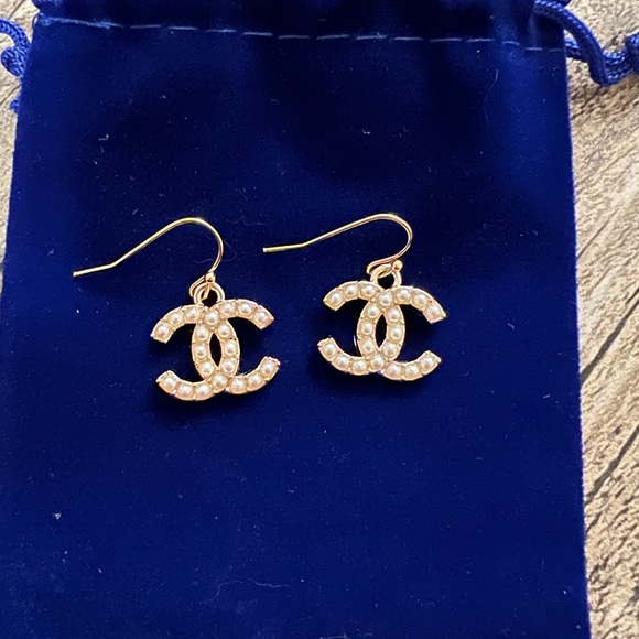 CHANEL Jewelry - Upcycled CC earrings Gold and Pearl Earrings